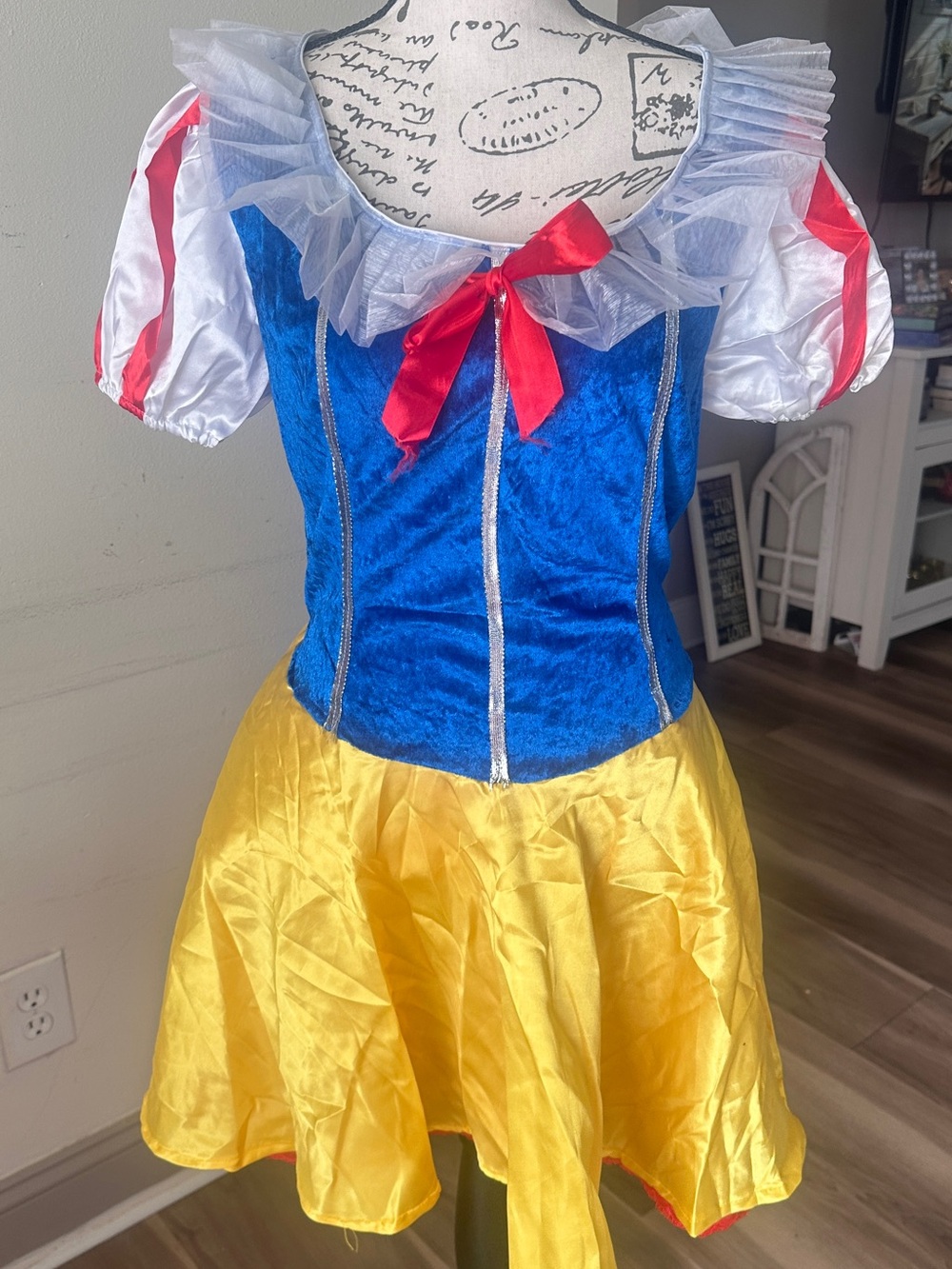 Snow White women’s sexy Costume